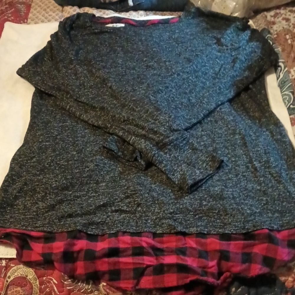 Maurices Charcoal and Scarlet Plaid Knit Top